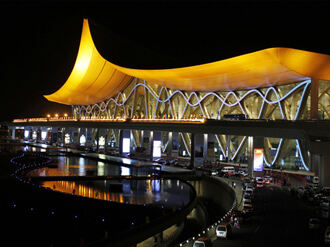 亚洲性夜色九九九久久久